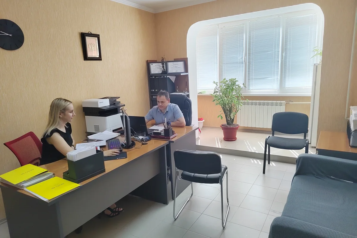 Рабочая встреча в офисе VIPБАНКРОТ